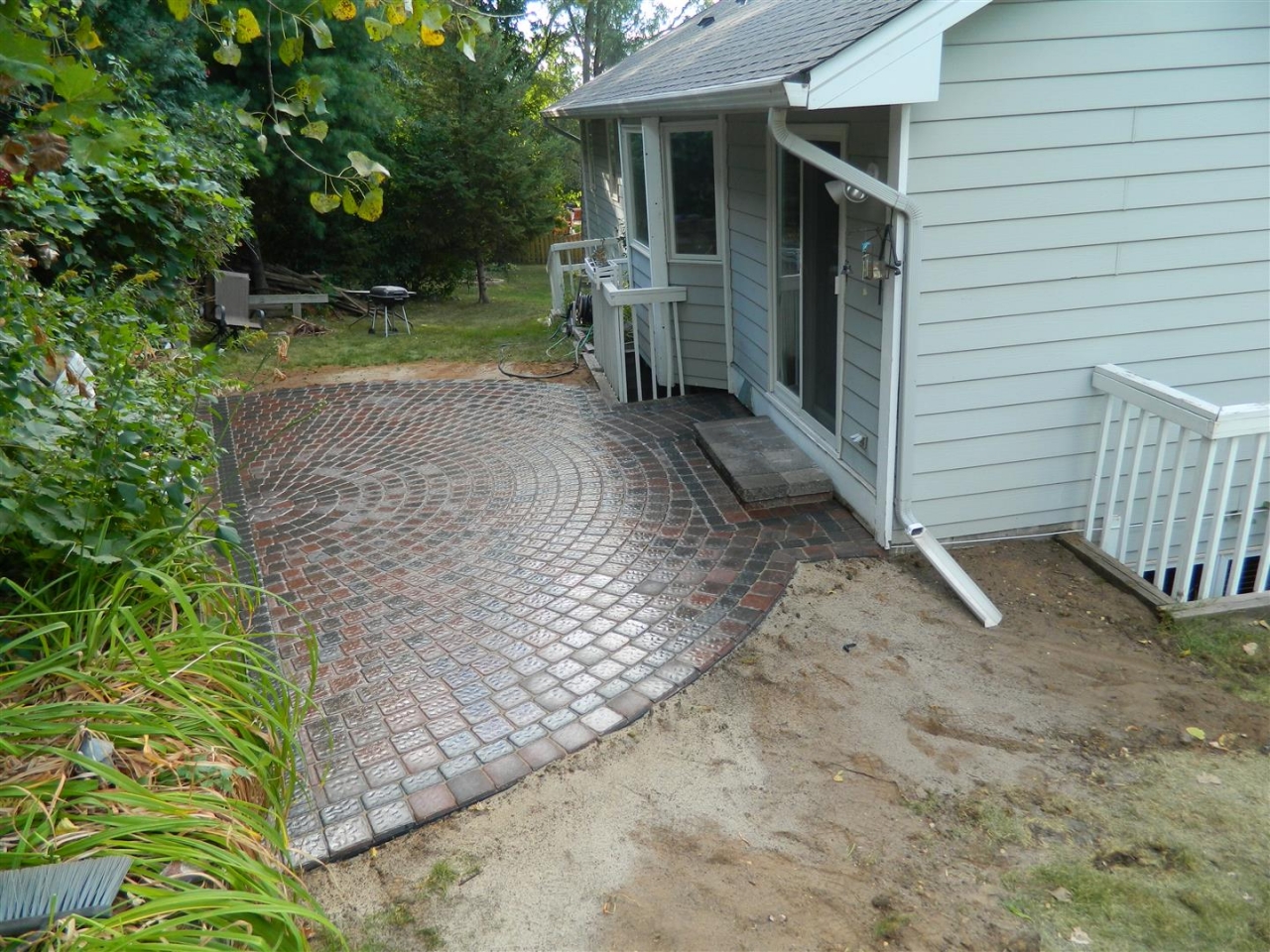 Paver Patio Before and After Devine Design Hardscapes