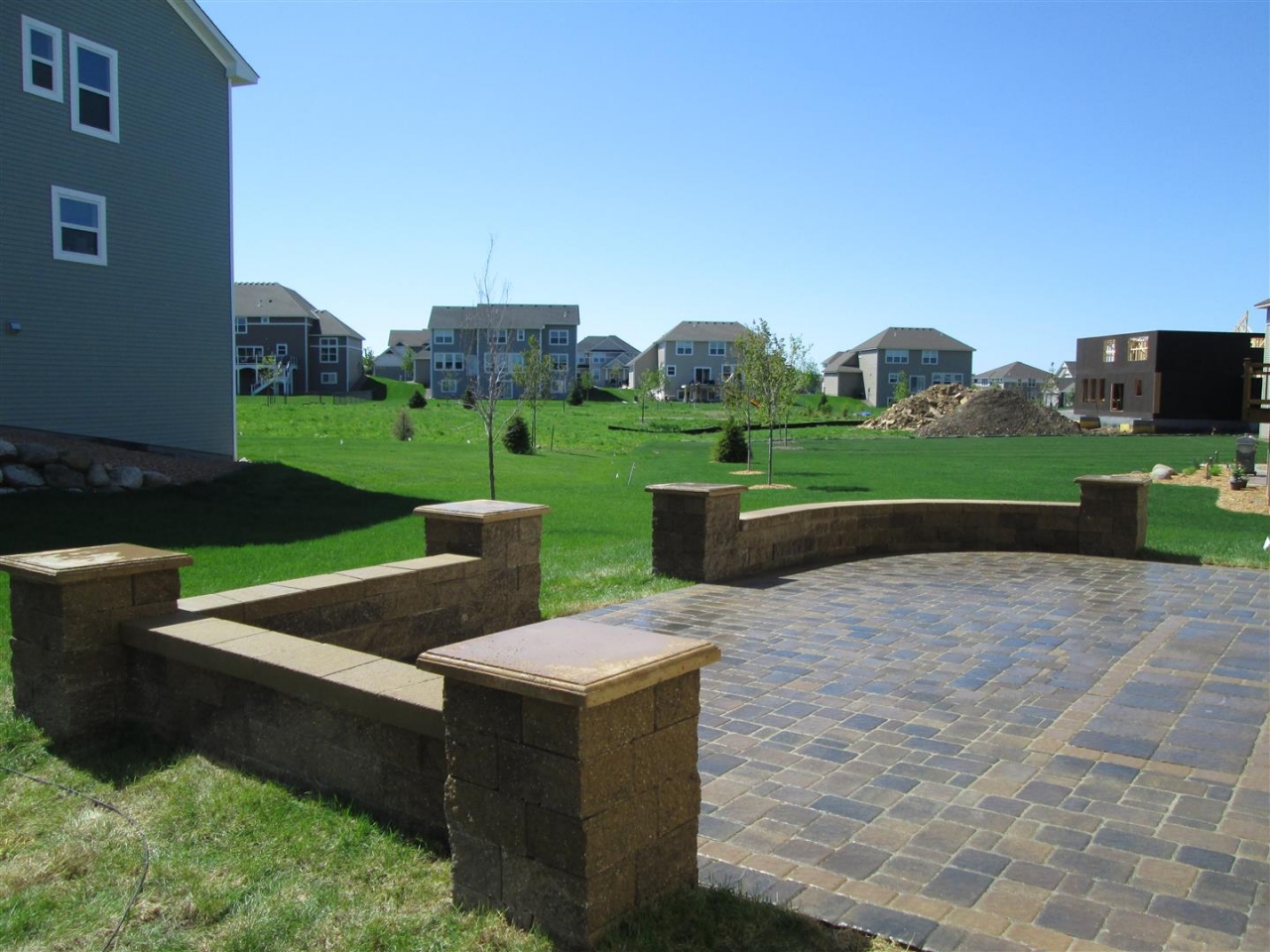Landscape Contractor Burnsville, MN Devine Design Hardscapes